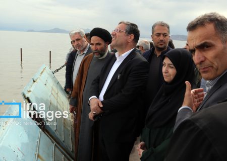بازدید رئیس سازمان حفاظت محیط زیست از دریاچه ارومیه: گامی به سوی احیای طبیعت
