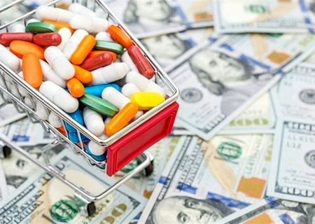 همکاری مداوم بانک مرکزی و وزارت بهداشت برای تأمین پایدار ارز دارو