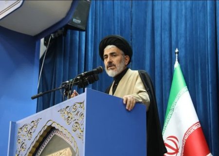 امام جمعه ارومیه از قوه قضاییه برای اجرای حکم خائنان قدردانی کرد
